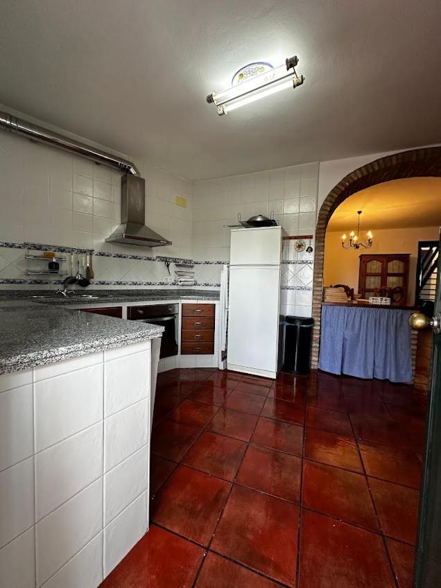 Espaciosa Y Elegante Casa Rural En Los Marines Kültér fotó