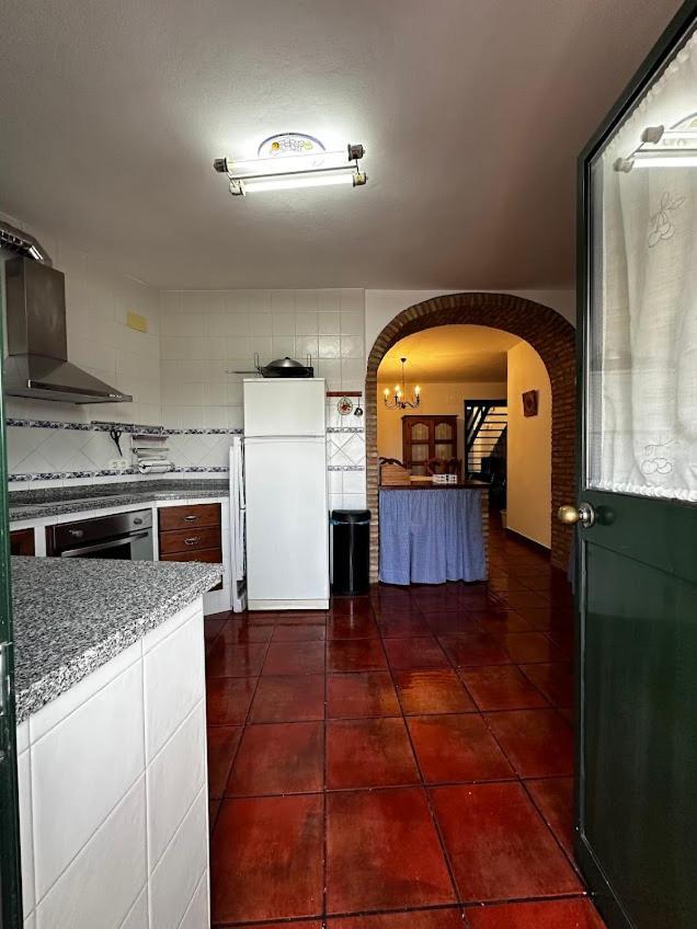 Espaciosa Y Elegante Casa Rural En Los Marines Kültér fotó